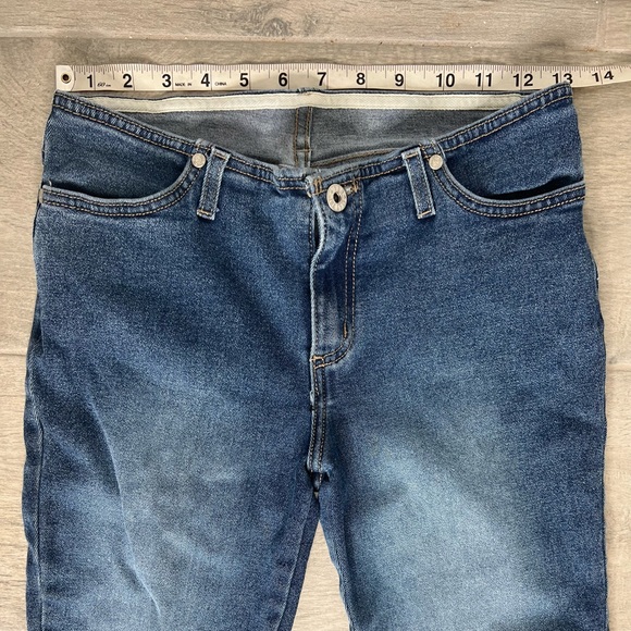 C’est 101 Jeans | Low Rise Raw Edge Glare Jeans - Picture 9 of 9
